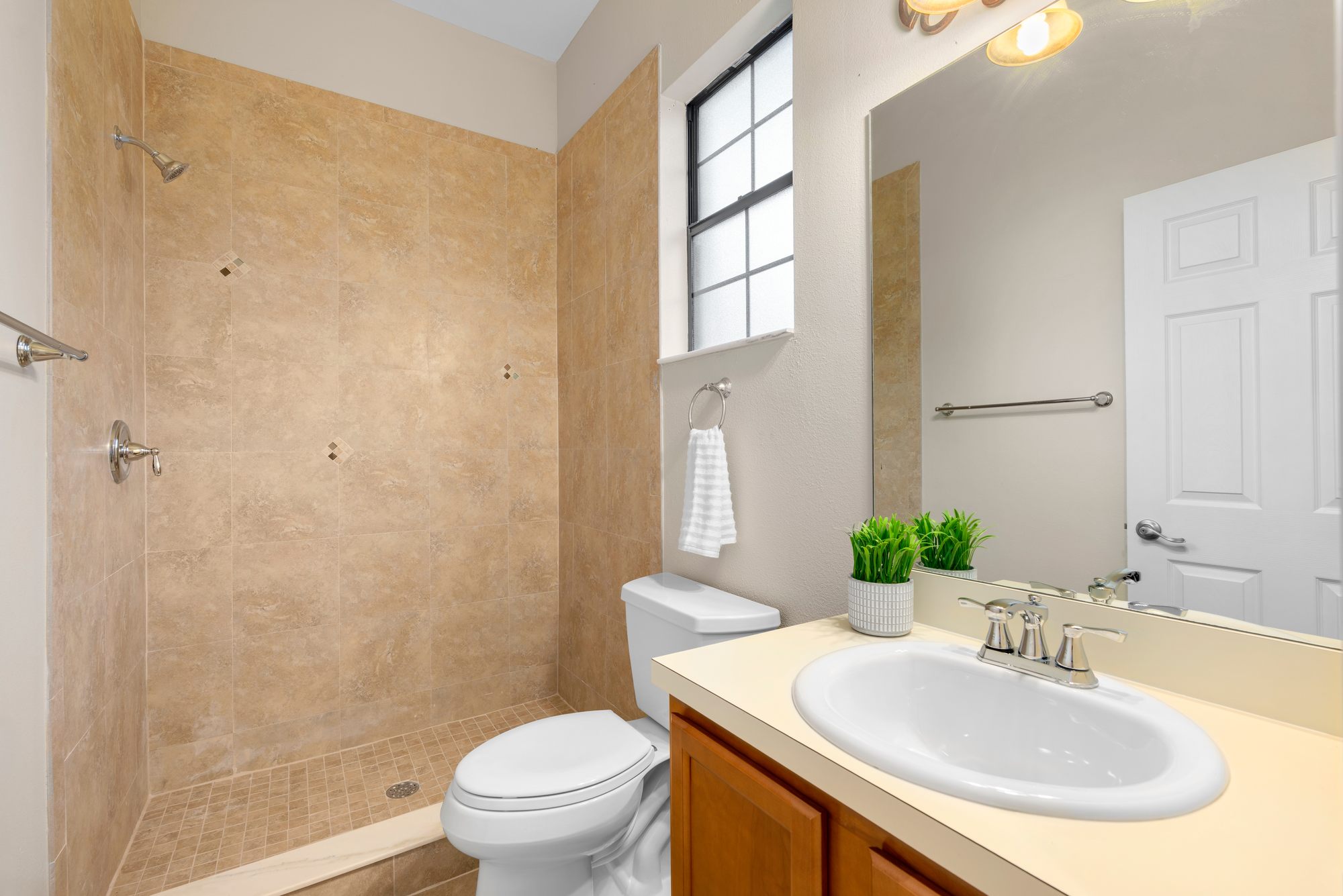 The garden apartment's bath