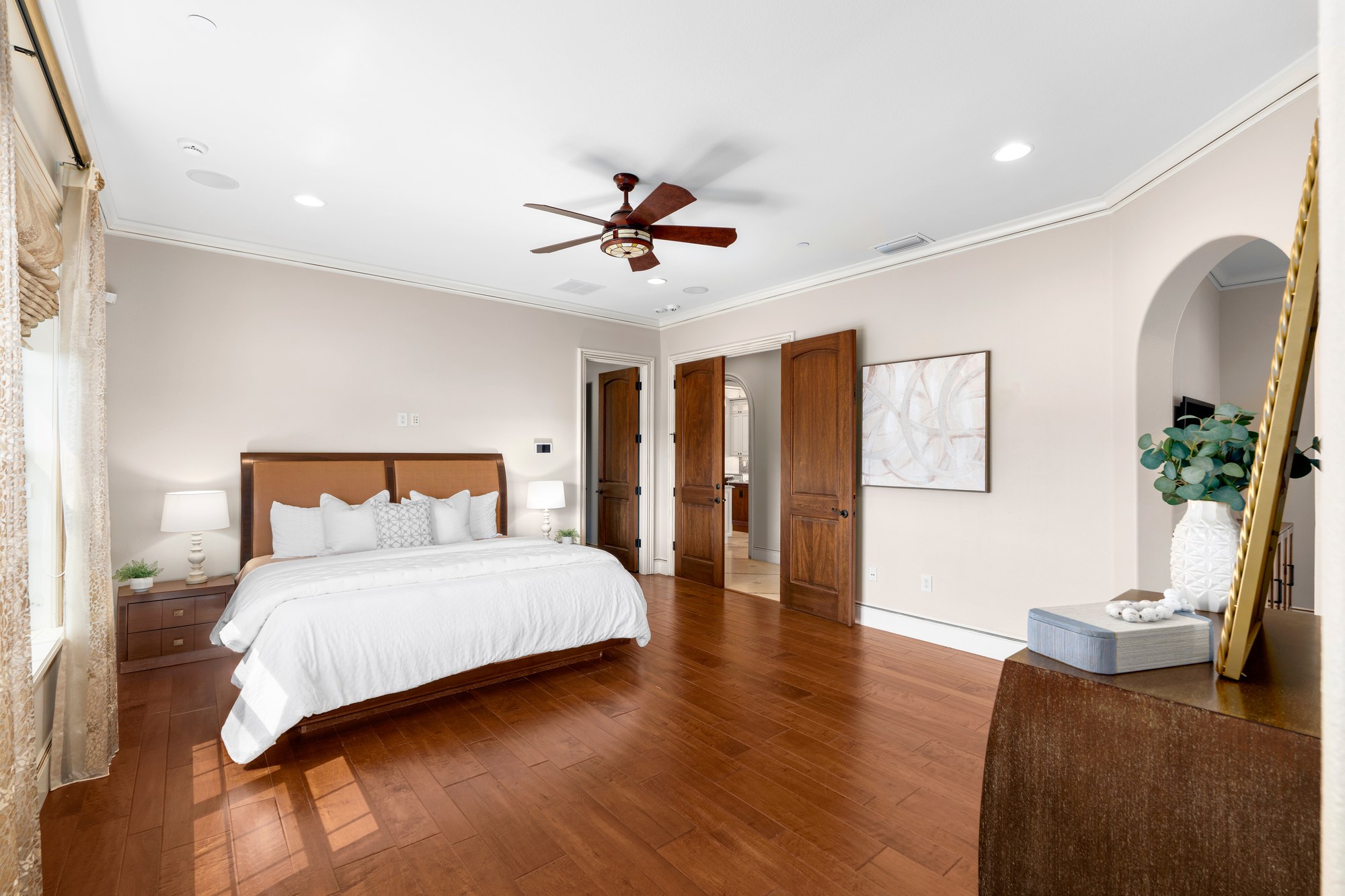 The second primary suite's bedroom